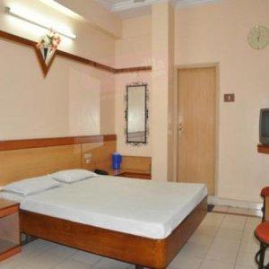 Hotel Vishnu Residency Вишакхапатнам Экстерьер фото